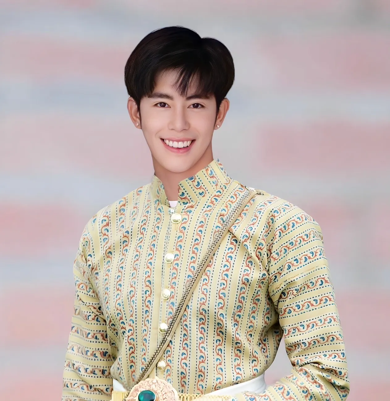 นายพัชระ ศรีเสมอ